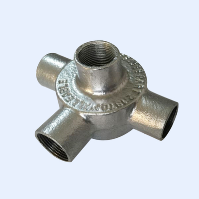 il rivestimento malleabile 25mm di 20mm pre ha galvanizzato lo sbocco circolare dell'entrata del ritorno della scatola 4 fornitore