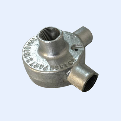 il rivestimento malleabile 25mm di 20mm pre ha galvanizzato lo sbocco circolare dell'entrata del ritorno della scatola 4 fornitore