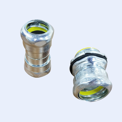 Compressione isolata a 1 pollici EMT Connector Steel Material elettro Glavanized del PVC fornitore